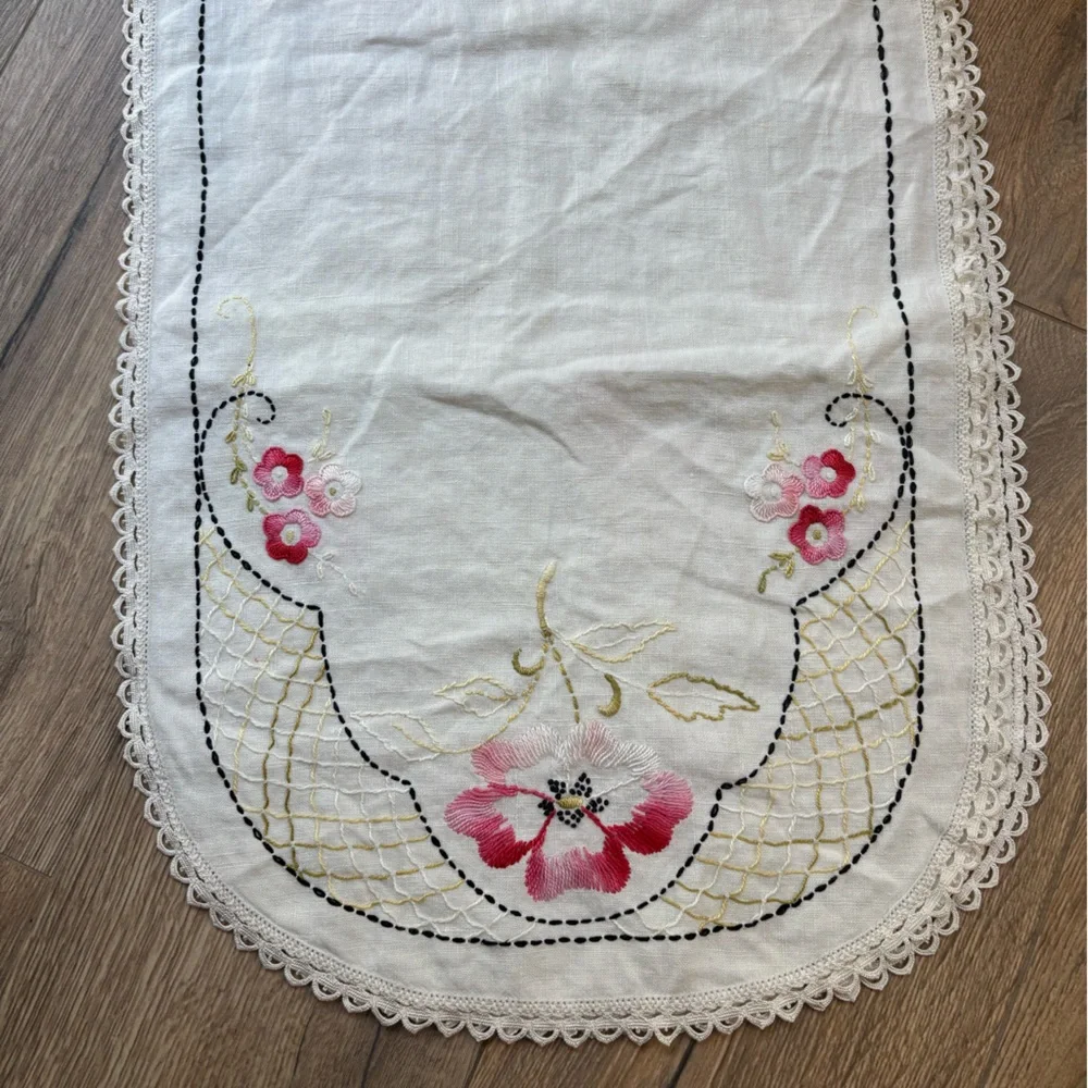 Linen Embroidered Floral Farmhouse Table Runner Oval Pink Handmade